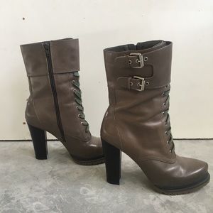 BCBG women’s boots